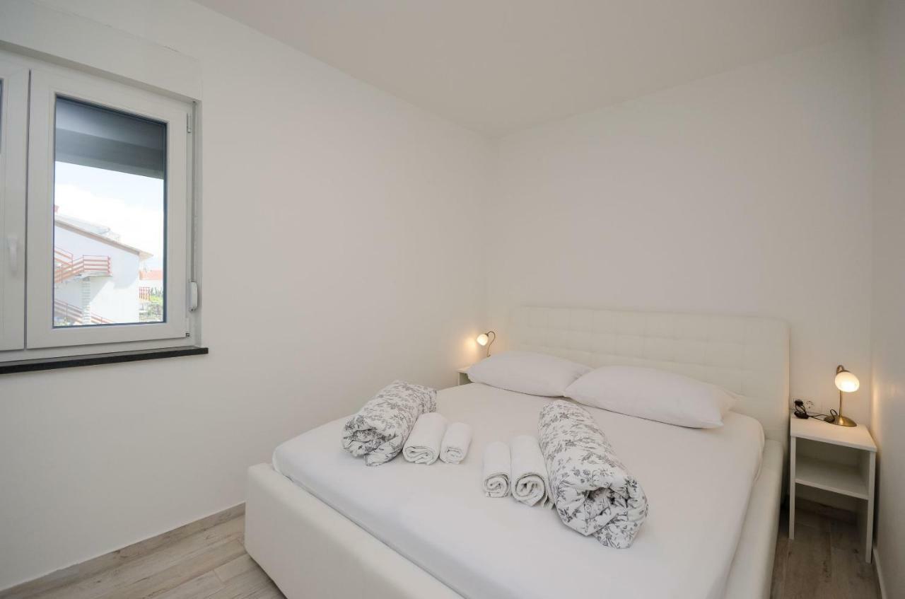Apartments Zorka Lopar Exterior foto