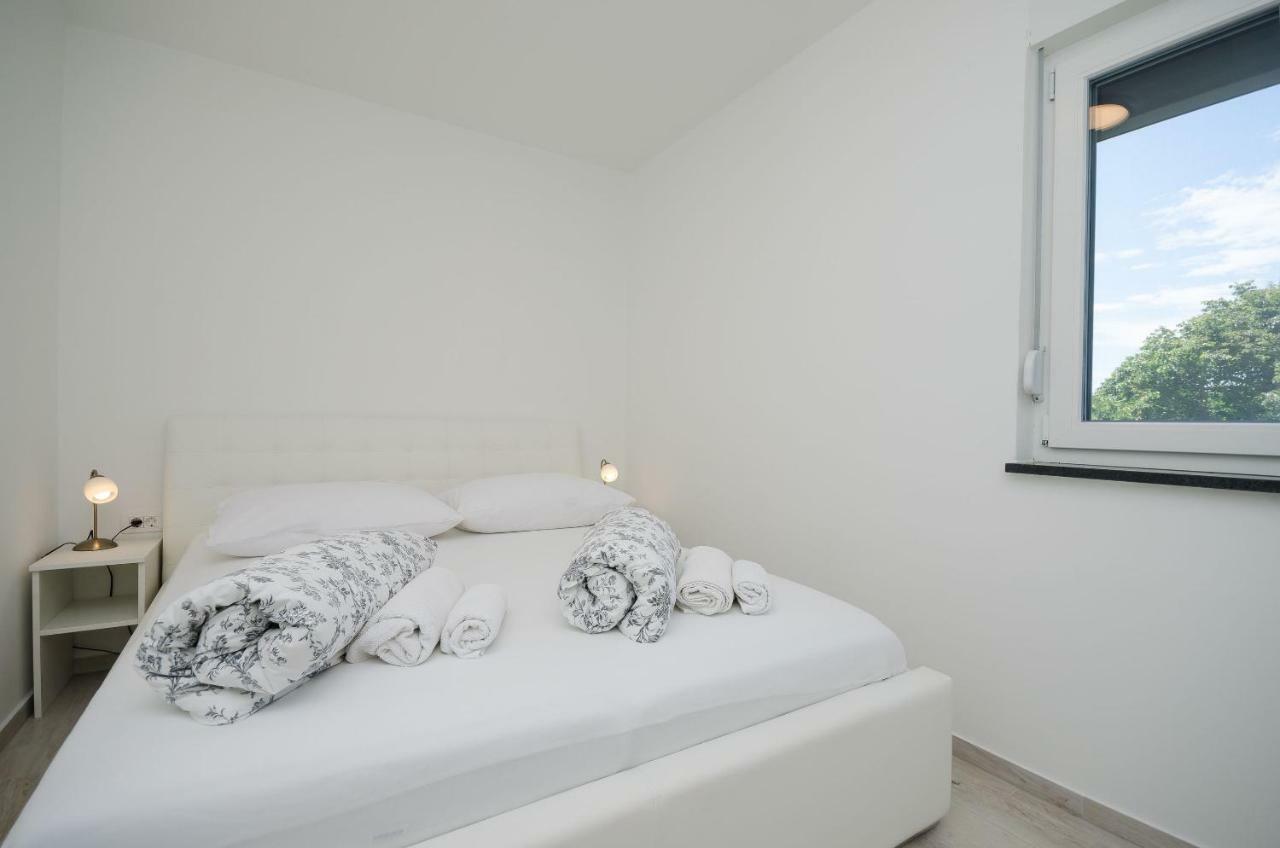 Apartments Zorka Lopar Exterior foto